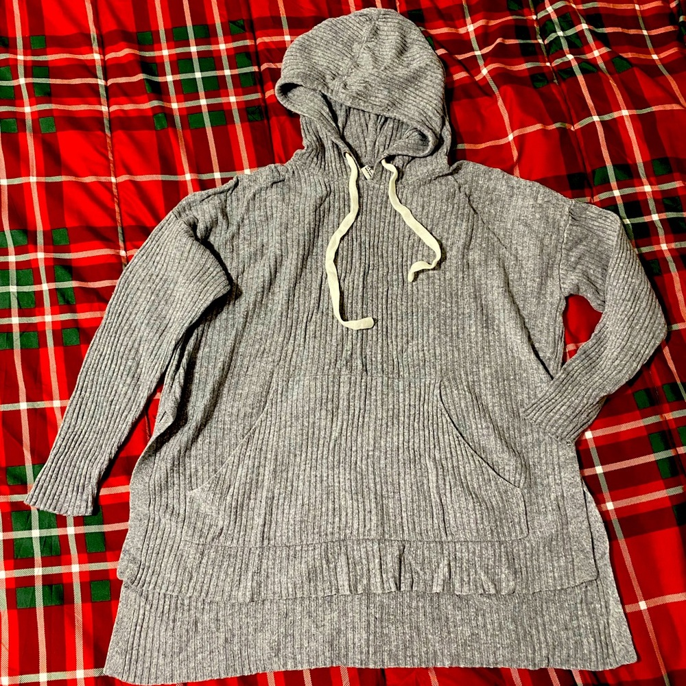 Forever 21 Grey Hoodie Sweater